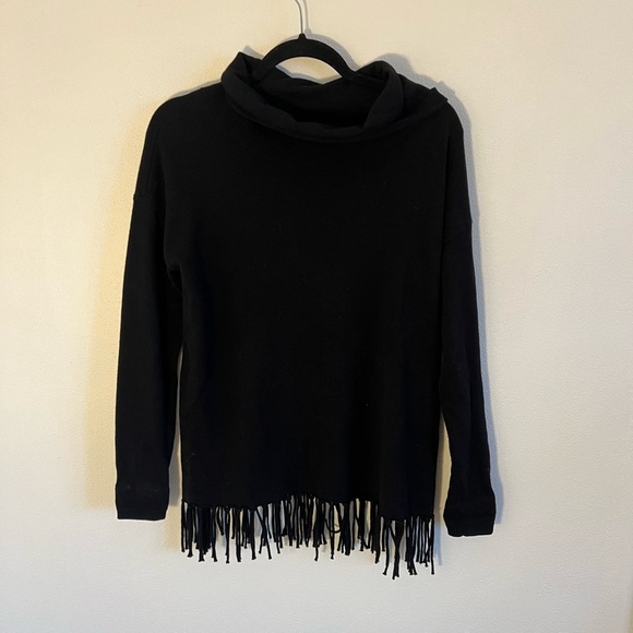 Elliott Lauren Black Fringe Hem Sweater, size XS - Picture 3 of 4